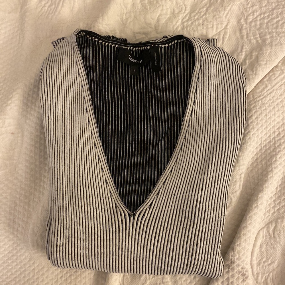 Striped sweater, black and white, Theory, S